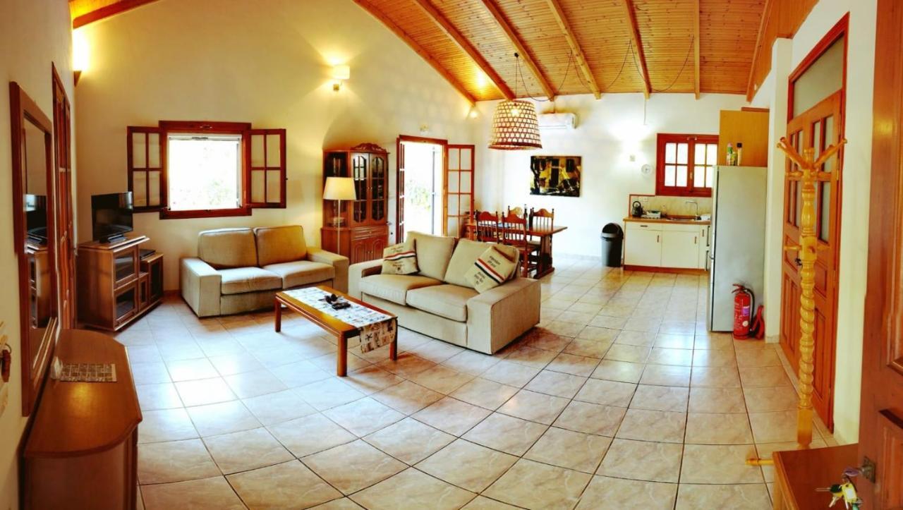 Bungalow Gialova Exterior foto